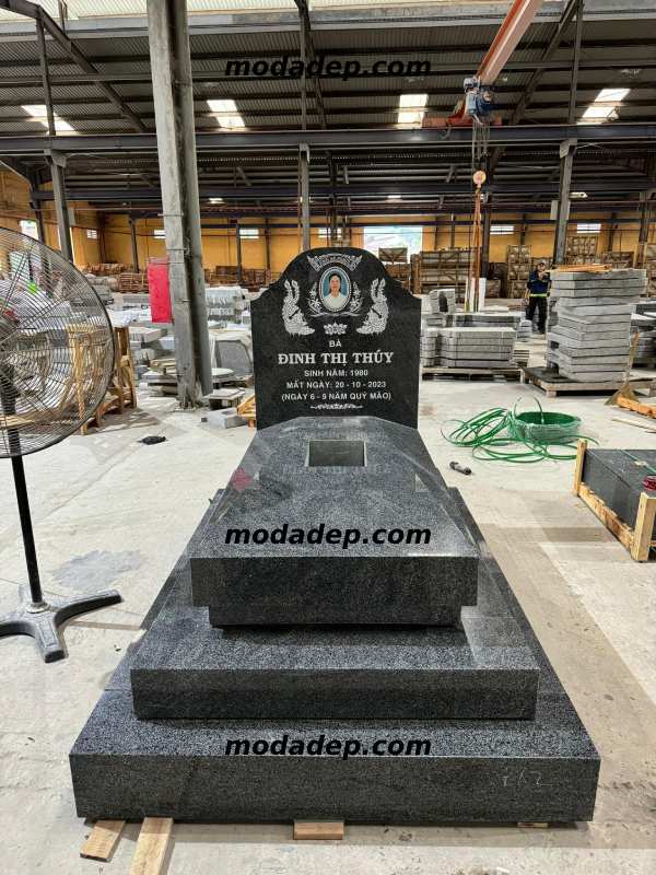 Mộ Đá Granite