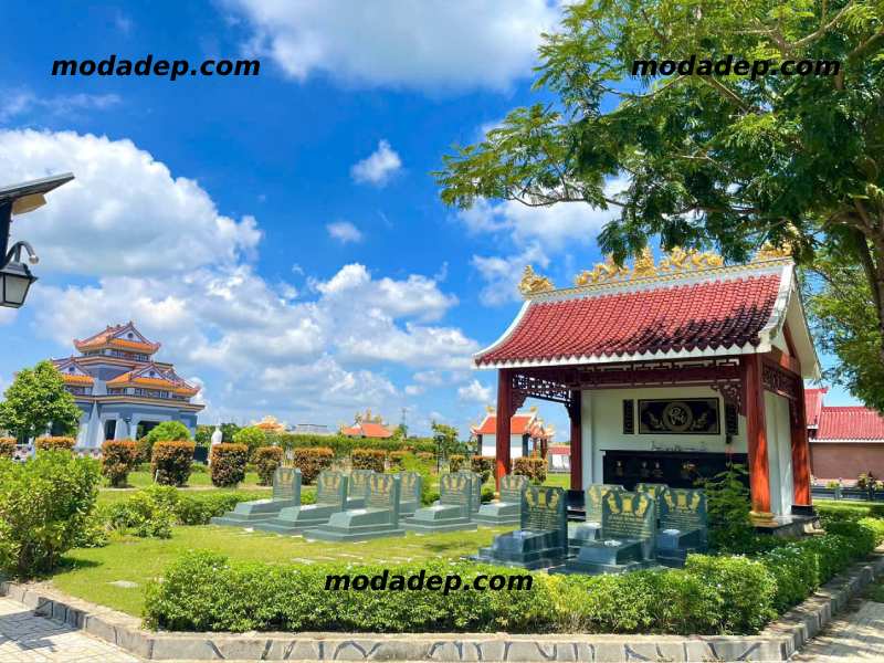 khuôn viên lăng mộ đẹp 11