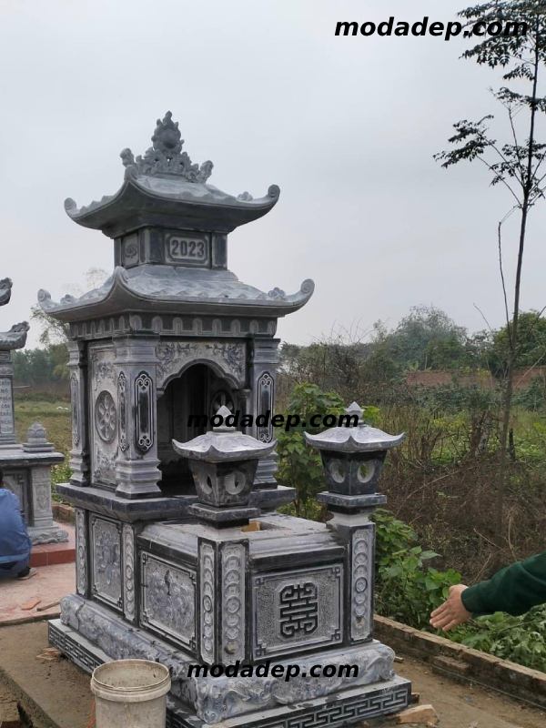 mộ đá hai mái