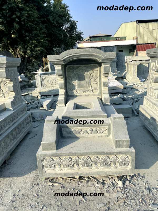 mộ đá một mái