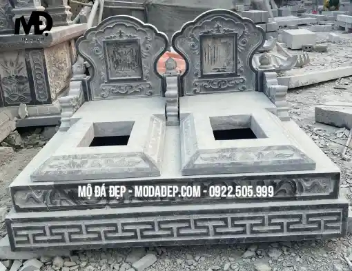 mộ đá đôi