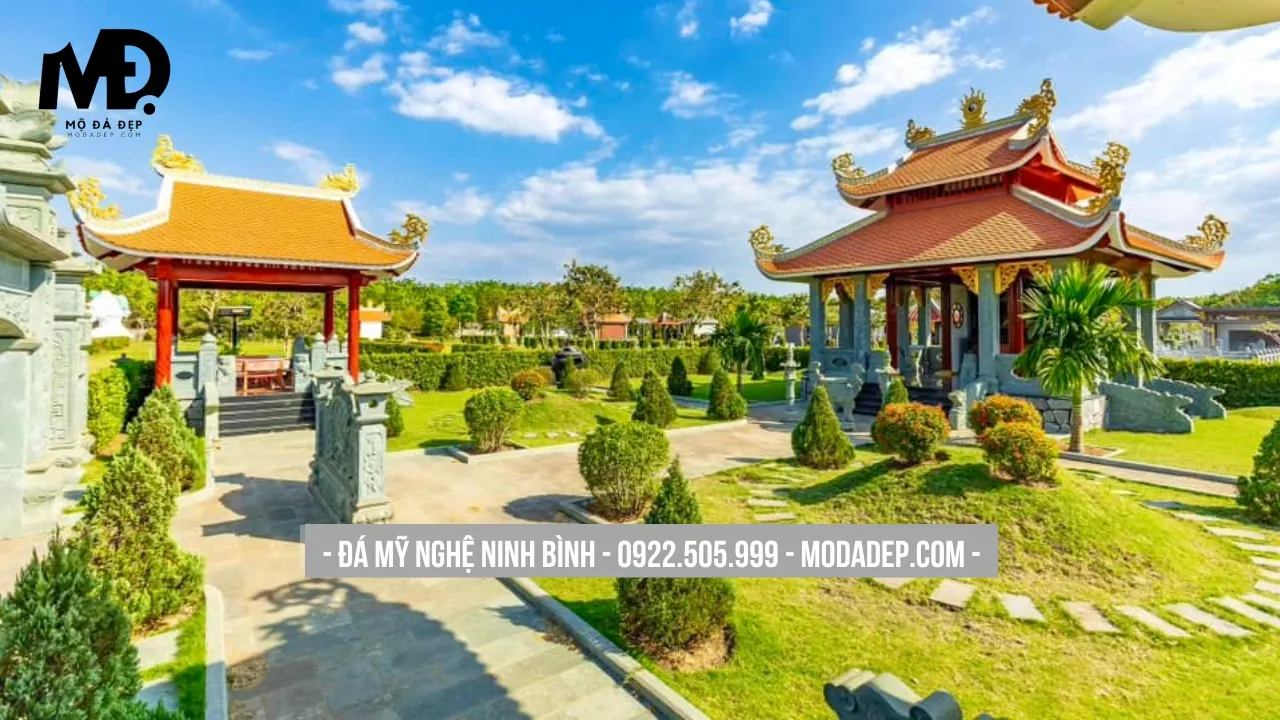 khuôn viên lăng mộ đẹp