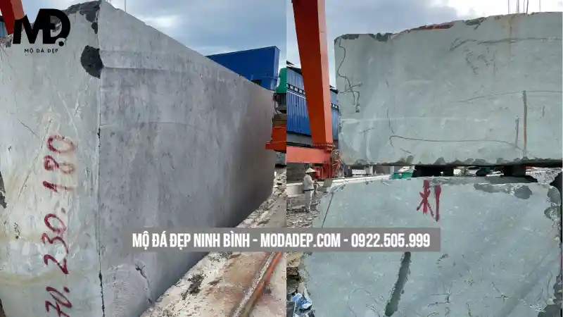 Lăng mộ có mái che thường được chế tác từ đá tự nhiên nguyên khối