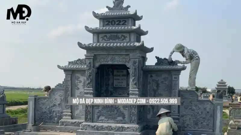 Việc chọn đúng hướng giúp thu hút sinh khí, mang lại vận khí tốt cho dòng họ.